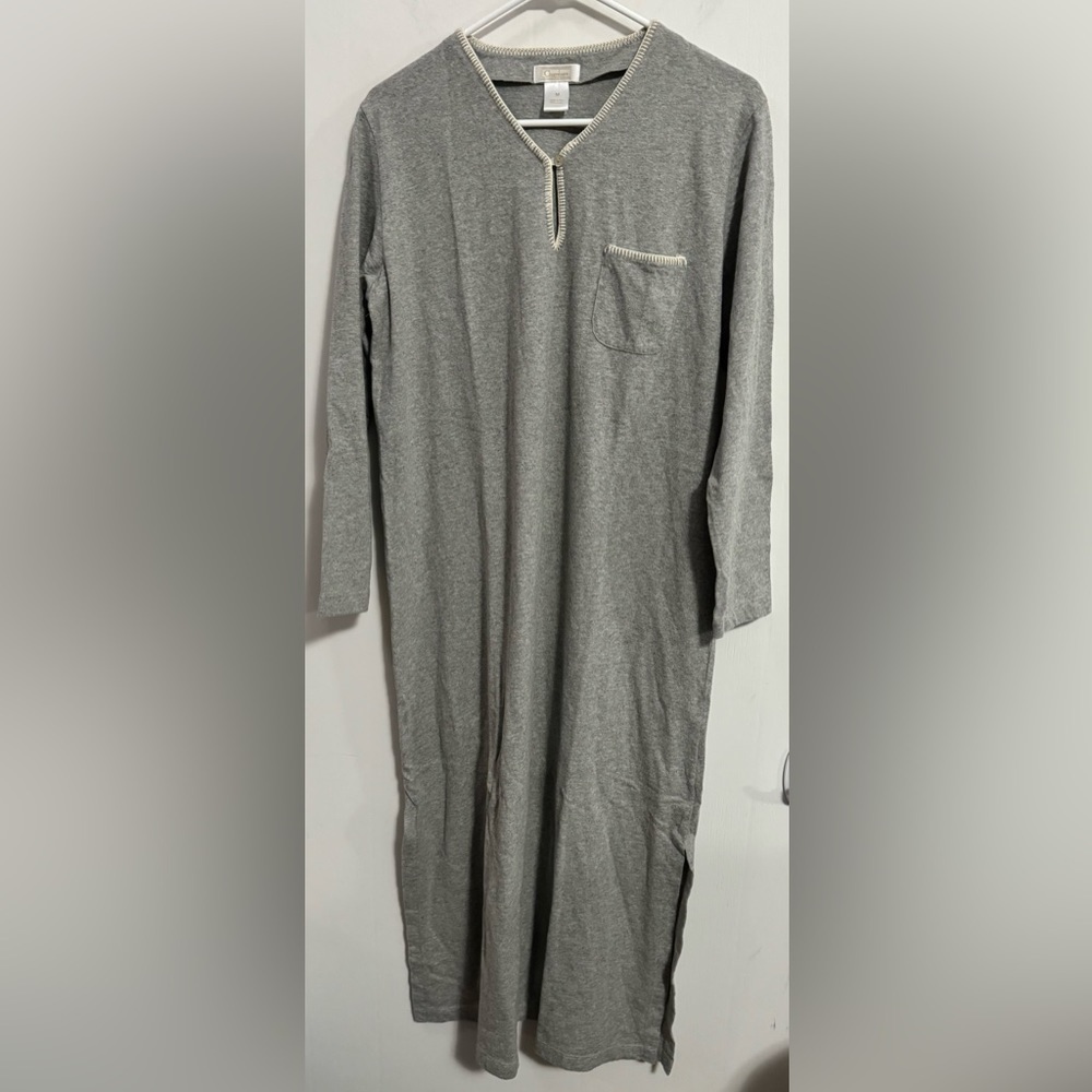 Chambers NWOT Sleep Shirt Size Medium 100% Cotton